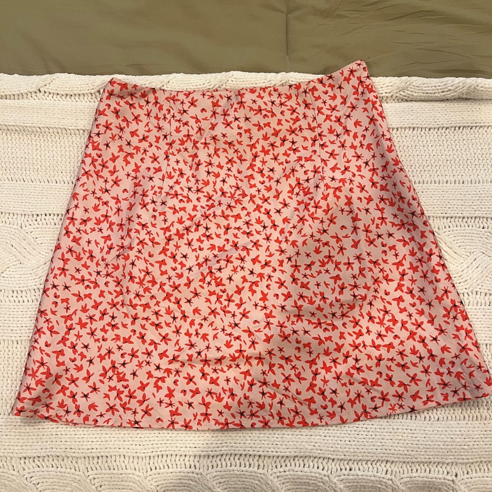 princess polly mini skirt, size 4!